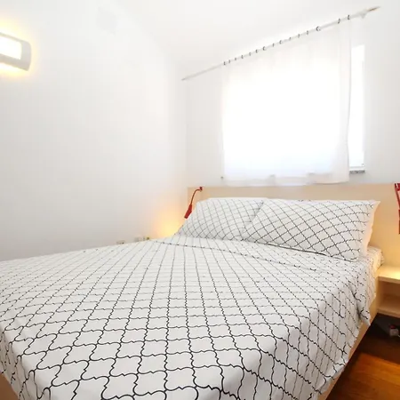 Apartment With Parking Space Baska, Krk - 24227 *