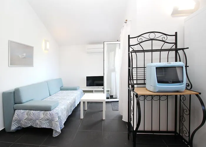 Apartament With Parking Space Baska, Krk - 24227 Baška